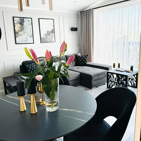 Blue Baltic Jacuzzi & Sauna Morze